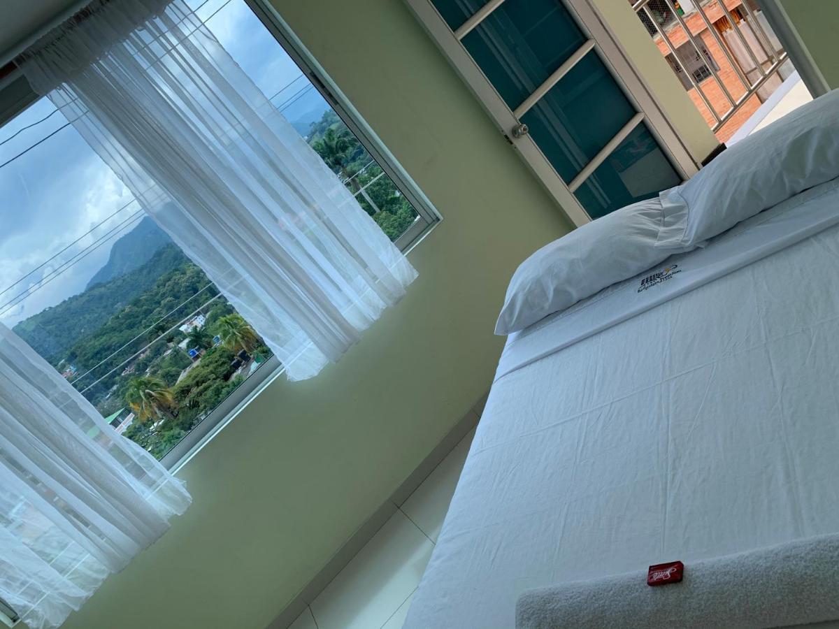 Hotel Bellavista Premium Villeta Zewnętrze zdjęcie