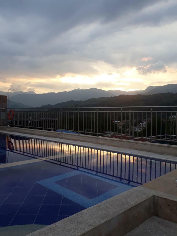 Hotel Bellavista Premium Villeta Zewnętrze zdjęcie